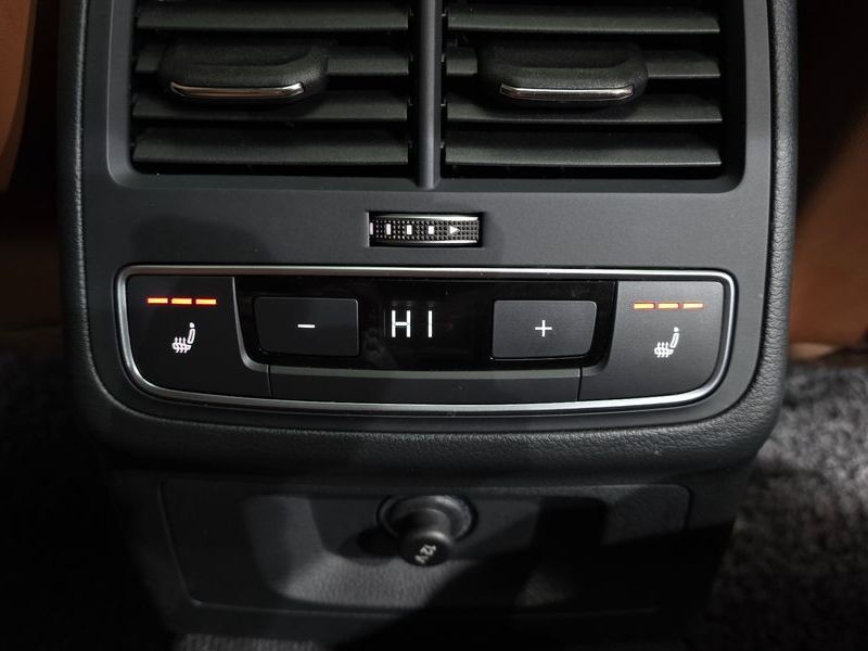 2021 Audi A4 40 TFSI Premium photo 18