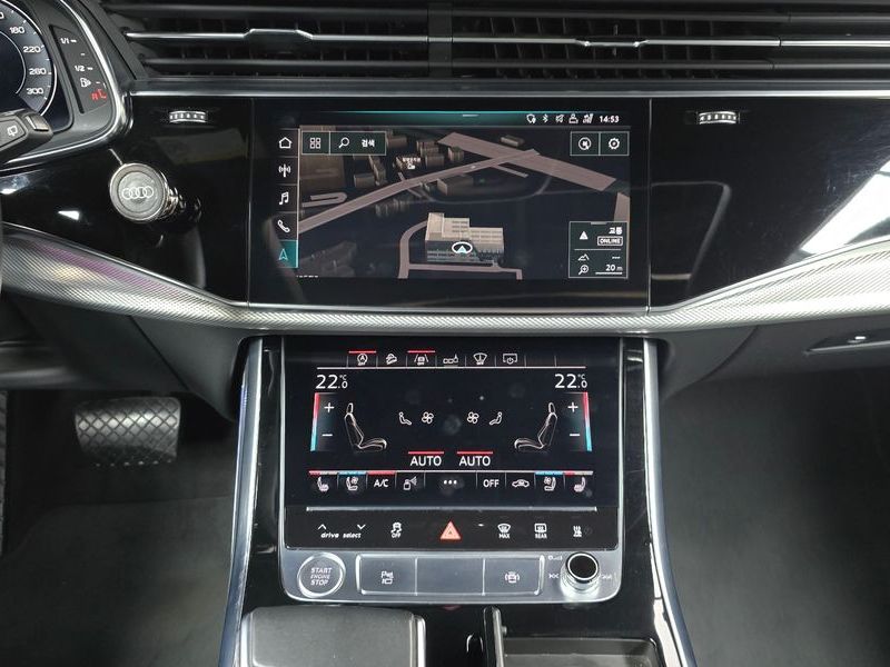 2020 Audi Q8 45 TDI Quattro Premium photo 14