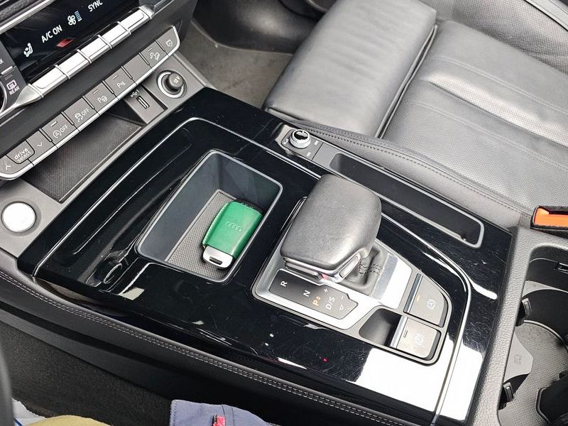 2021 Audi Q5 45 TFSI Quattro Premium photo 9