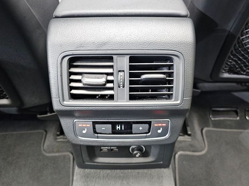 2021 Audi Q5 45 TFSI Quattro Premium photo 18
