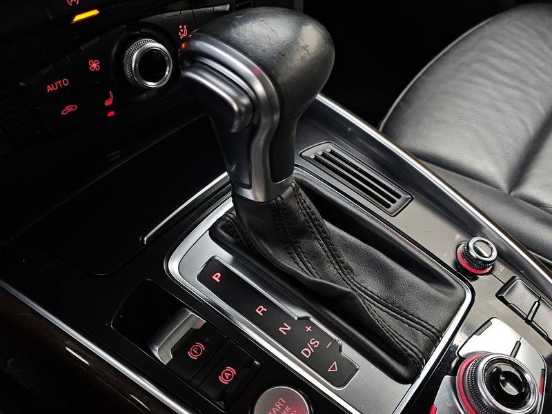 2015 Audi Q5 35 TDI Quattro Dynamic 8R photo 9