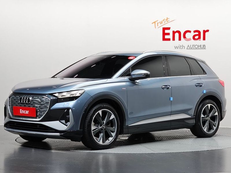 2022 Audi e-tron 40 Premium photo 1