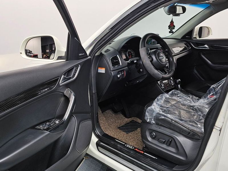 2013 Audi Q3 2.0 TDI Quattro Dynamic 8U photo 10