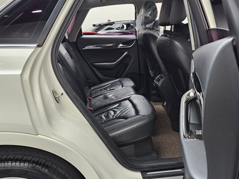 2013 Audi Q3 2.0 TDI Quattro Dynamic 8U photo 11