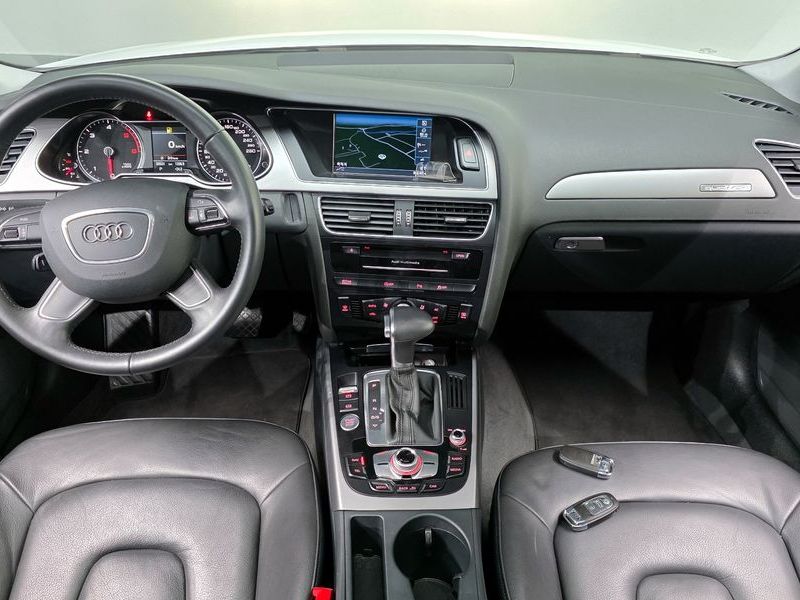 2013 Audi A4 2.0 TDI Quattro Dynamic B8 photo 7