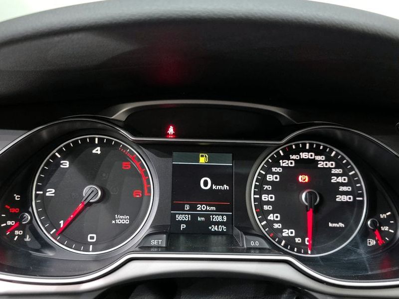 2013 Audi A4 2.0 TDI Quattro Dynamic B8 photo 8