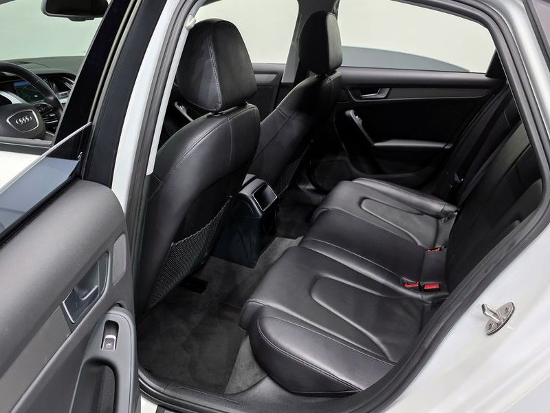 2013 Audi A4 2.0 TDI Quattro Dynamic B8 photo 12