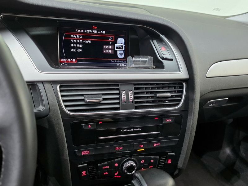2013 Audi A4 2.0 TDI Quattro Dynamic B8 photo 15