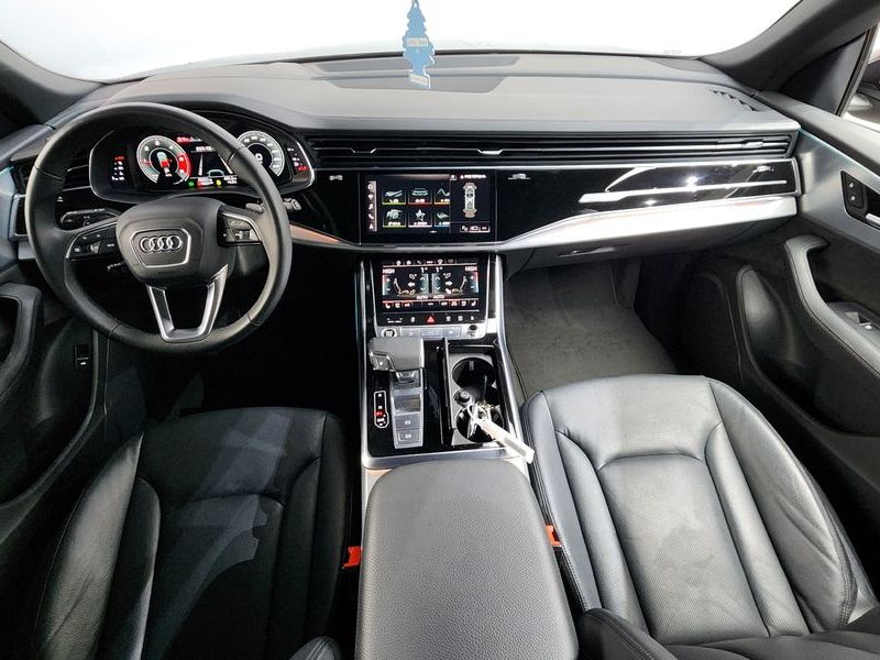 2021 Audi Q8 45 TDI Quattro Premium photo 7