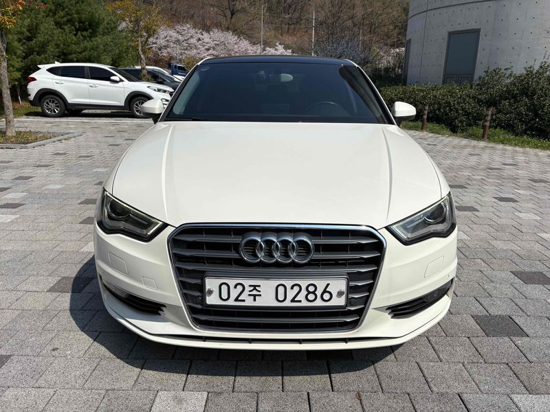 2015 Audi A3 35 TFSI Dynamic 8V photo 1