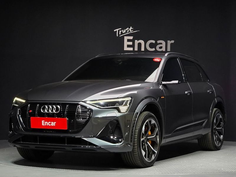 2023 Audi e-tron S photo 1
