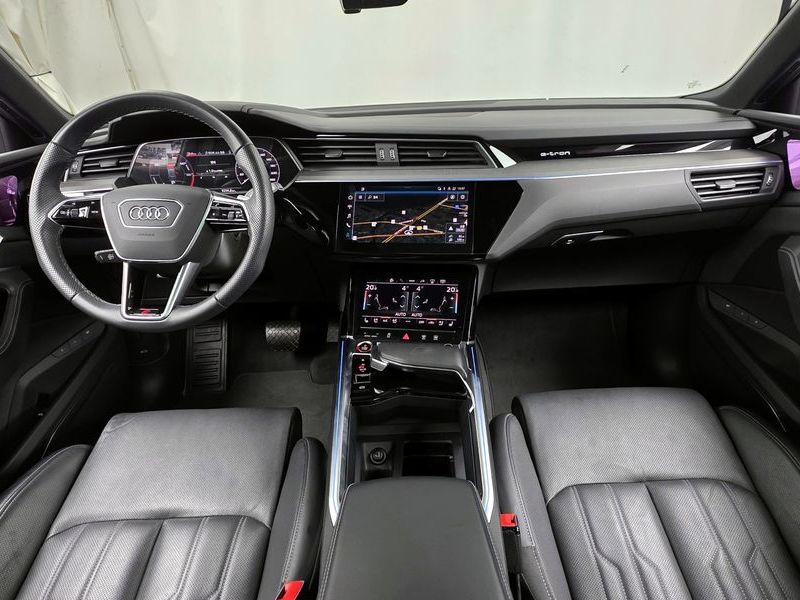 2023 Audi e-tron S photo 7