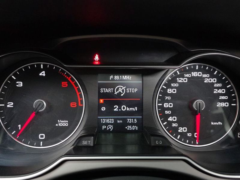 2015 Audi A4 35 TDI Quattro Dynamic B8 photo 8