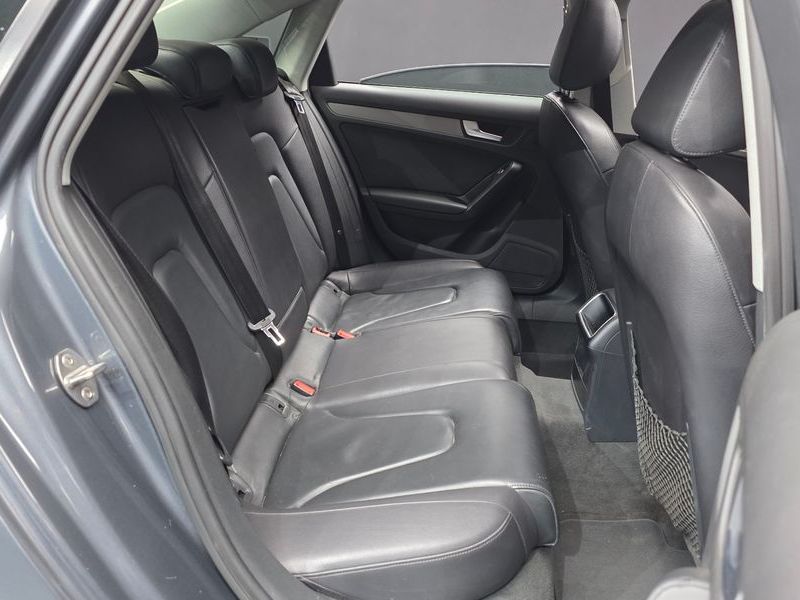 2015 Audi A4 35 TDI Quattro Dynamic B8 photo 11