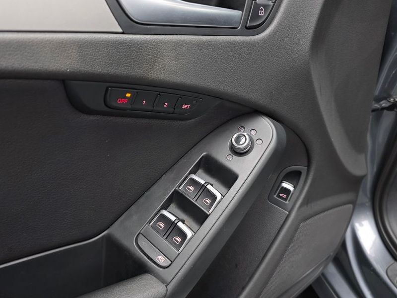 2015 Audi A4 35 TDI Quattro Dynamic B8 photo 17