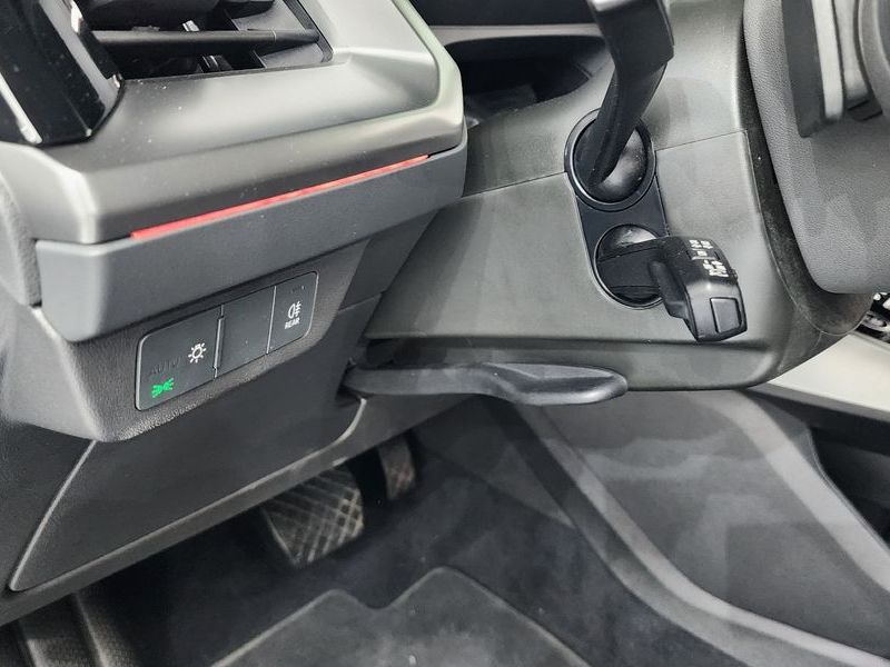 2023 Audi e-tron 40 photo 30