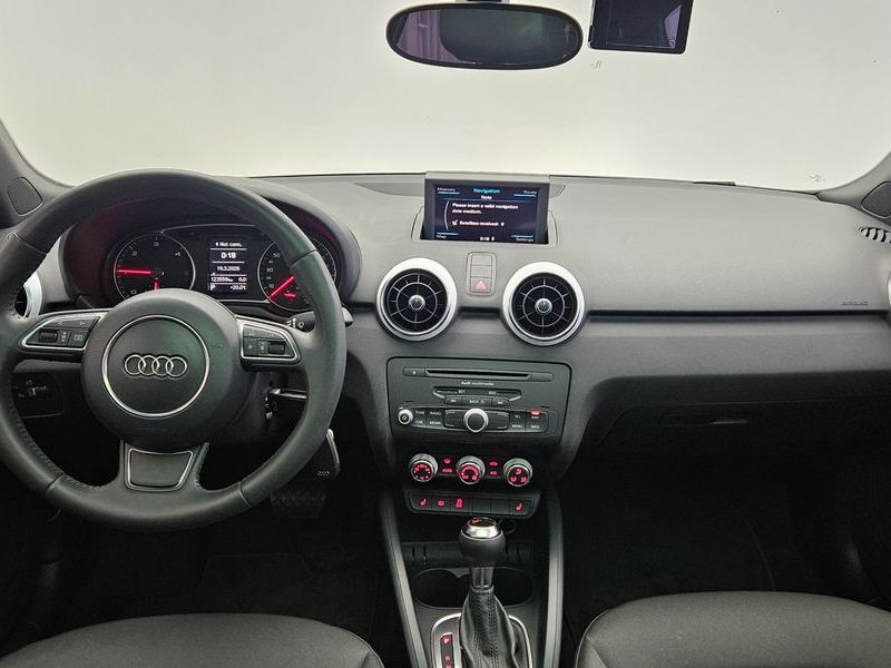 2013 Audi A1 30 TDI Sport photo 7