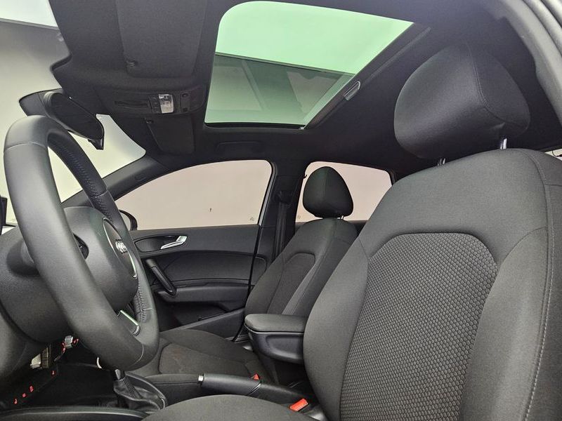 2013 Audi A1 30 TDI Sport photo 18