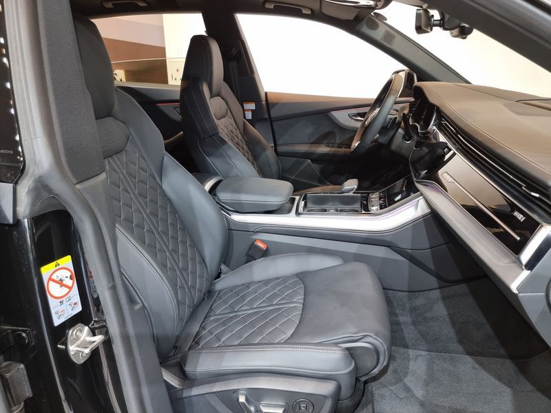 2025 Audi Q8 50 TDI Quattro photo 11
