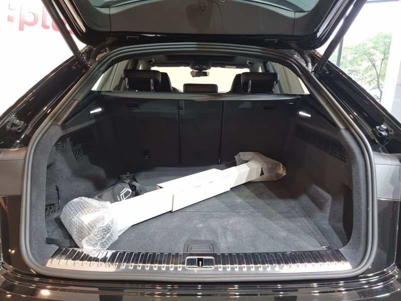 2025 Audi Q8 50 TDI Quattro photo 20