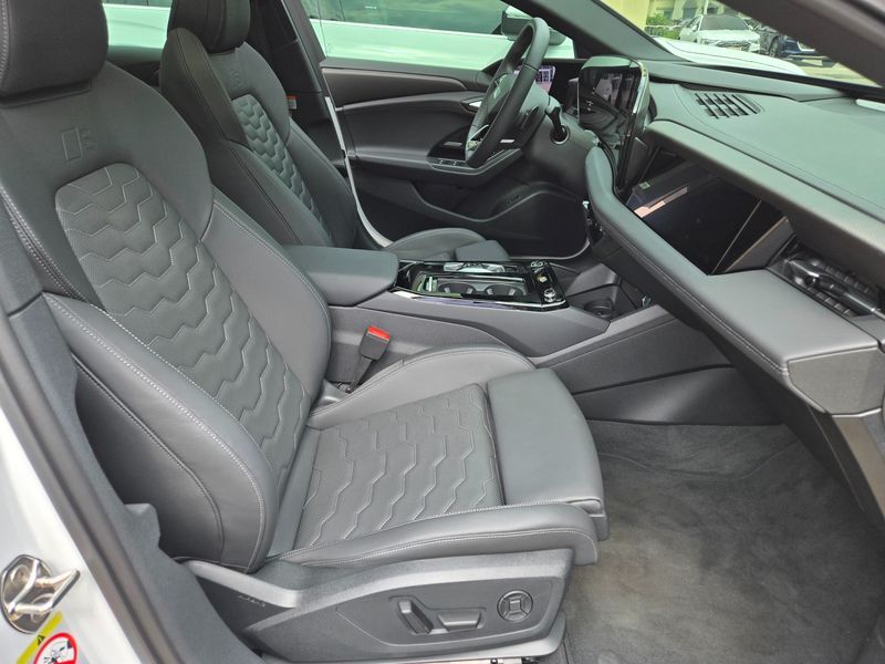 2025 Audi A6 Performance S Line Black Edition photo 10