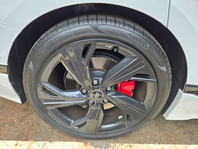 2025 Audi A6 Performance S Line Black Edition photo 12