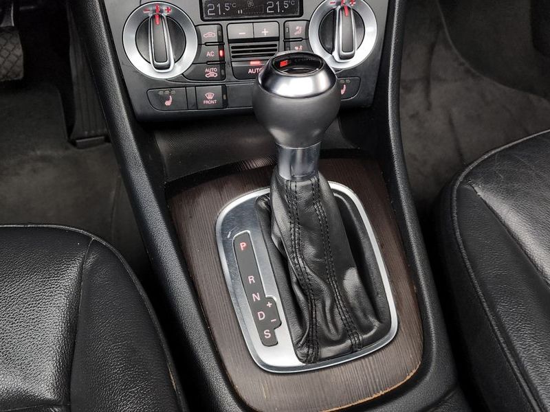 2013 Audi Q3 2.0 TDI Quattro Dynamic 8U photo 9