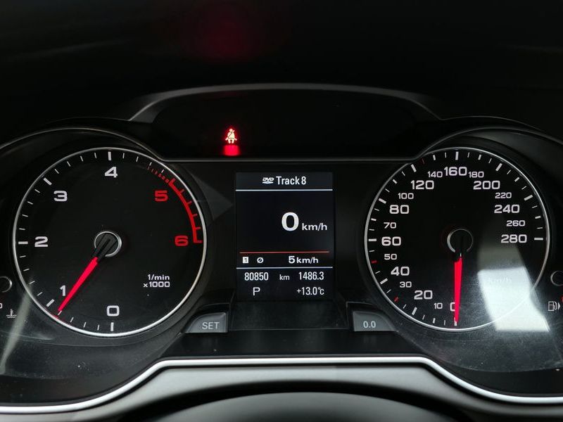 2015 Audi A4 35 TDI Quattro Dynamic B8 photo 8