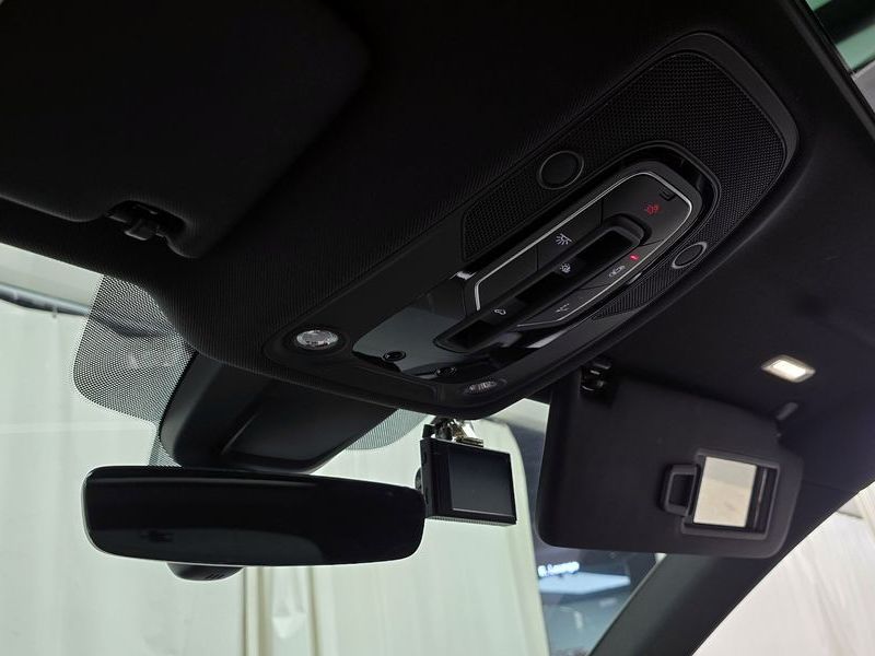 2020 Audi Q5 45 TFSI Quattro Premium photo 19