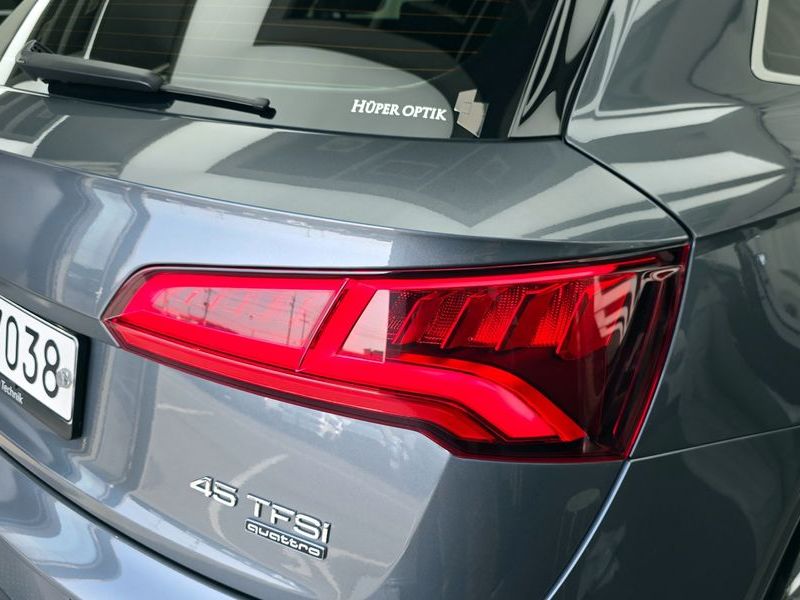 2020 Audi Q5 45 TFSI Quattro Premium photo 23
