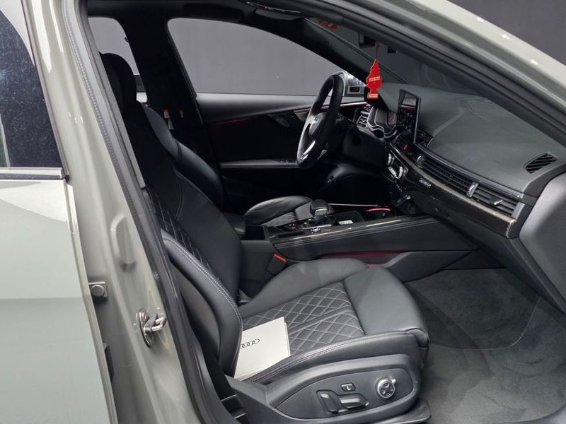 2022 Audi S4 3.0 TFSI Quattro photo 11