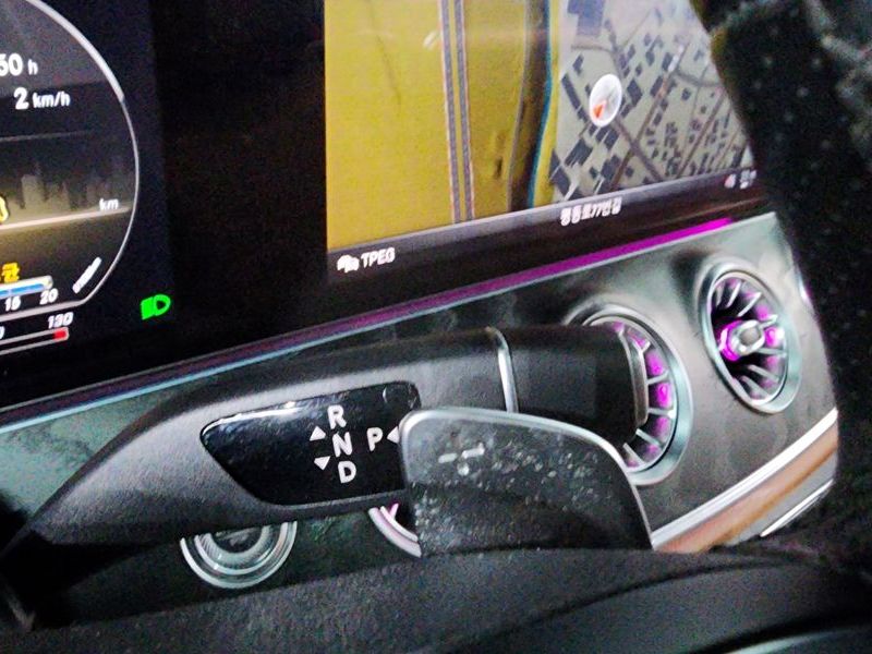 2019 Mercedes-Benz E-Class E220d Coupe photo 9