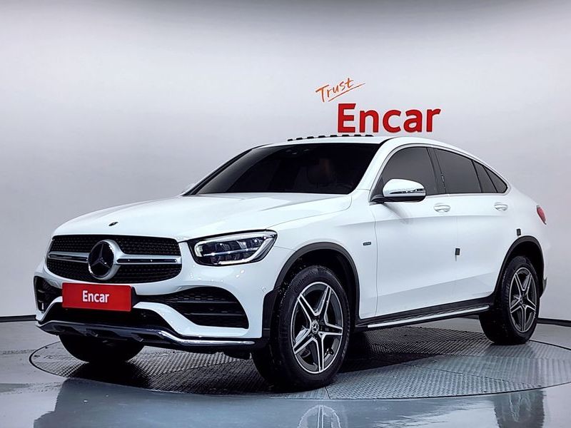 2021 Mercedes-Benz C-Class GLC300e 4MATIC Coupe photo 1