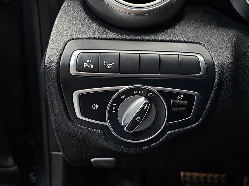 2018 Mercedes-Benz C-Class C200 Coupe photo 17