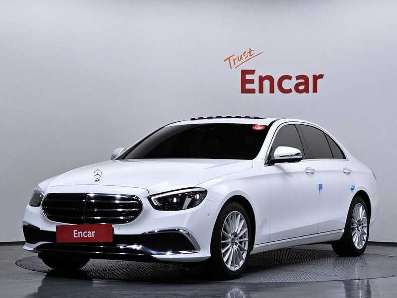 2021 Mercedes-Benz E-Class E250 Exclusive photo 1