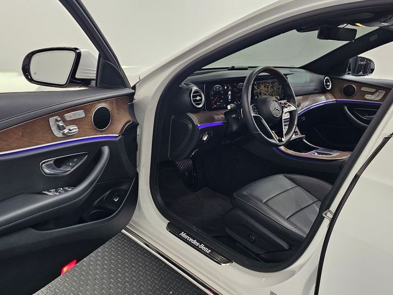 2021 Mercedes-Benz E-Class E250 Exclusive photo 10
