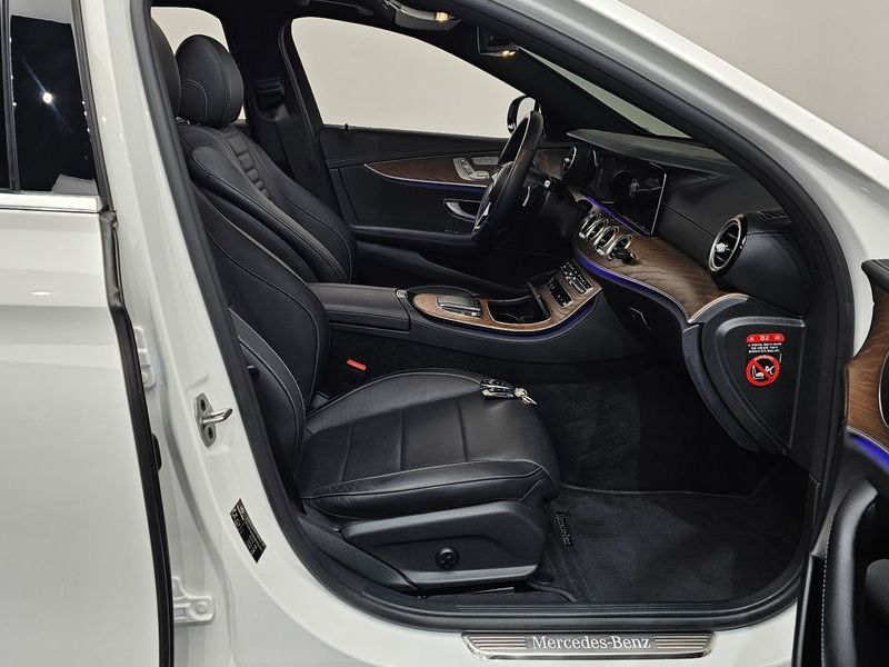 2021 Mercedes-Benz E-Class E250 Exclusive photo 11