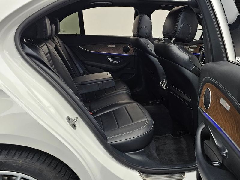 2021 Mercedes-Benz E-Class E250 Exclusive photo 12