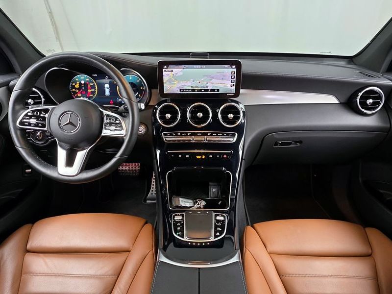 2021 Mercedes-Benz C-Class GLC220 d 4MATIC photo 7