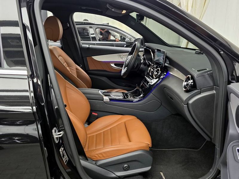 2021 Mercedes-Benz C-Class GLC220 d 4MATIC photo 11