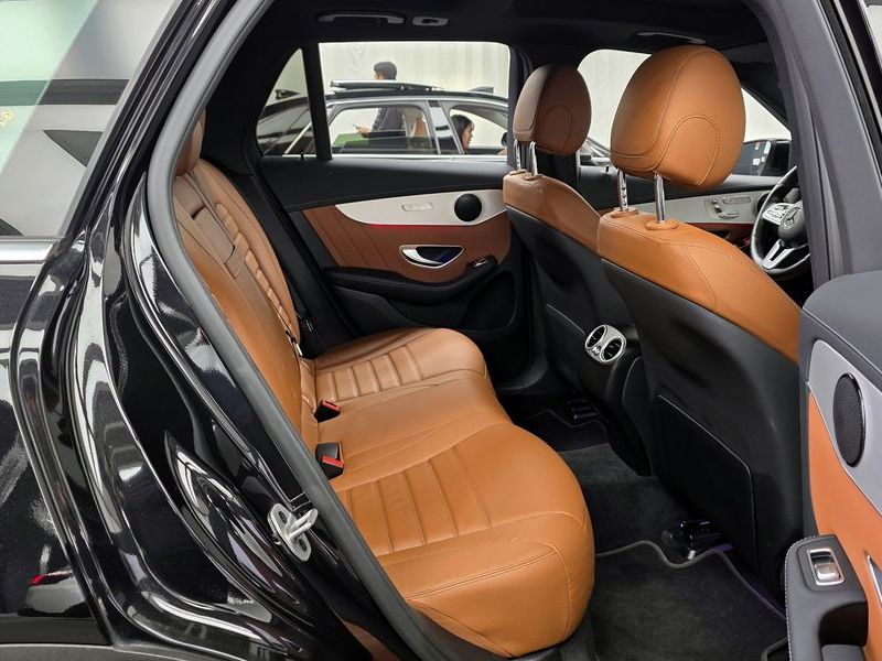 2021 Mercedes-Benz C-Class GLC220 d 4MATIC photo 12