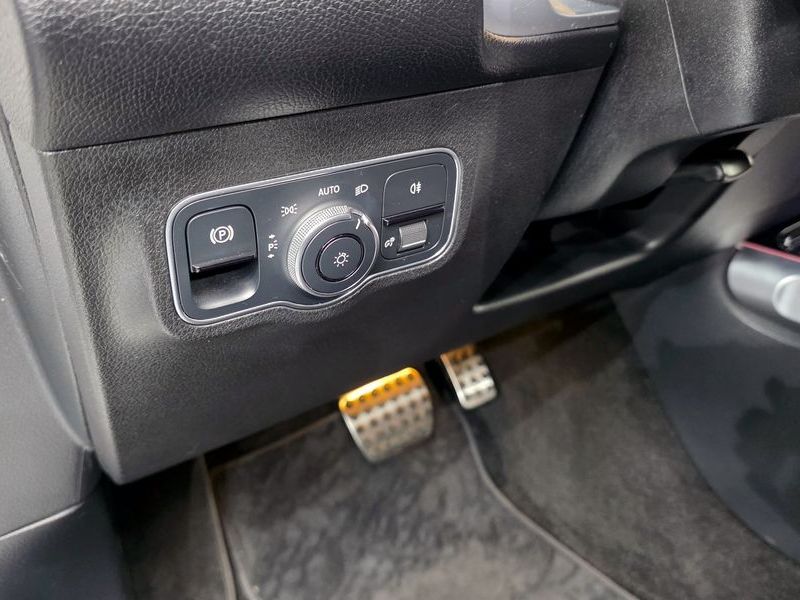2022 Mercedes-Benz B-Class GLB250 4MATIC photo 16