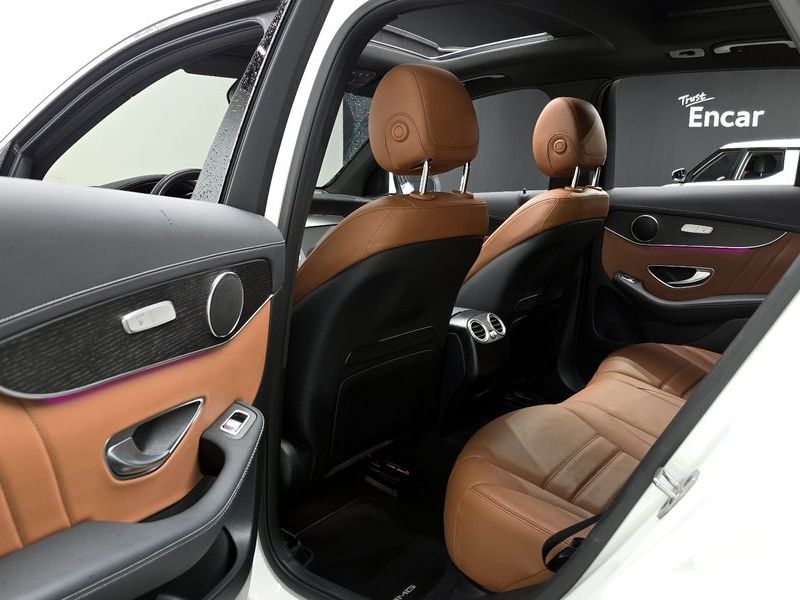 2022 Mercedes-Benz C-Class GLC300 4MATIC photo 12