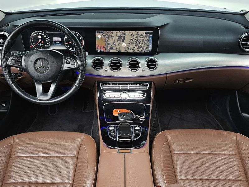 2017 Mercedes-Benz E-Class E300 AMG Line photo 7