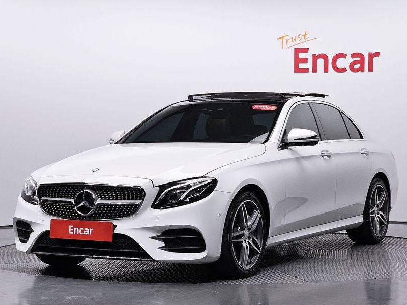 2017 Mercedes-Benz E-Class E300 AMG Line photo 11