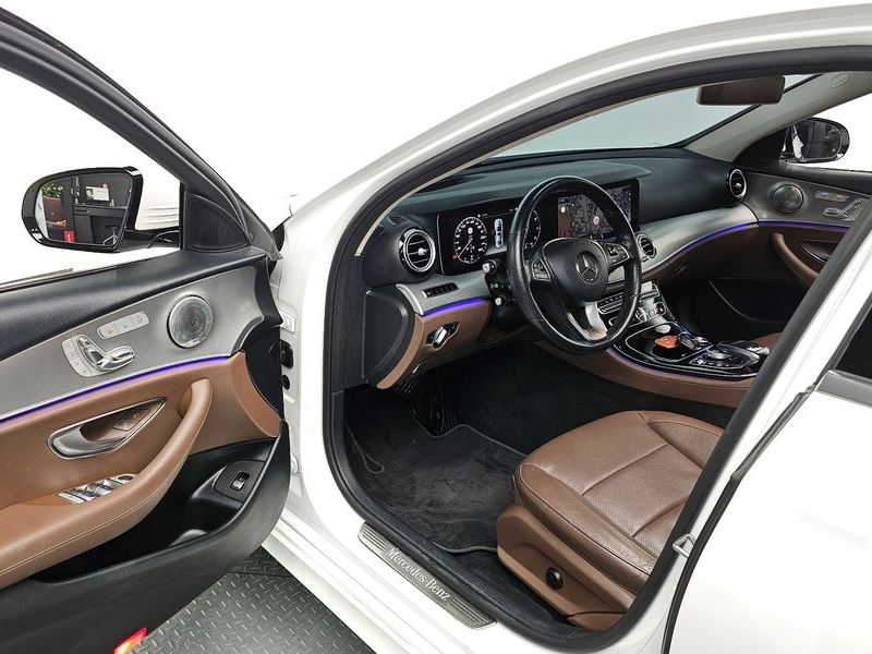 2017 Mercedes-Benz E-Class E300 AMG Line photo 12