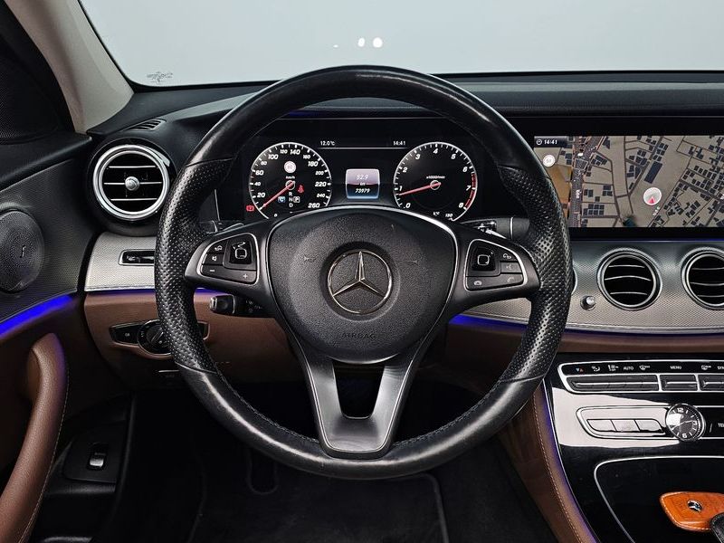 2017 Mercedes-Benz E-Class E300 AMG Line photo 14