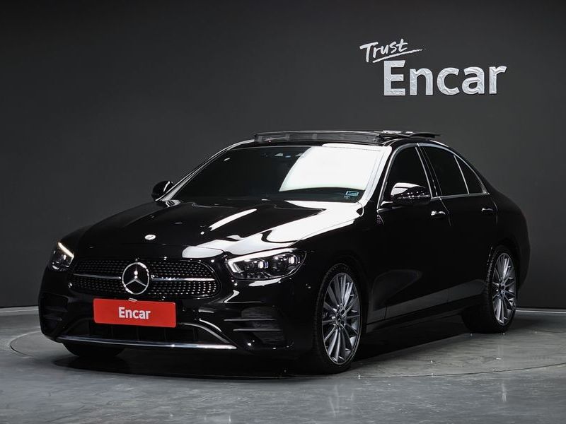 2022 Mercedes-Benz E-Class E350 4MATIC AMG Line photo 1