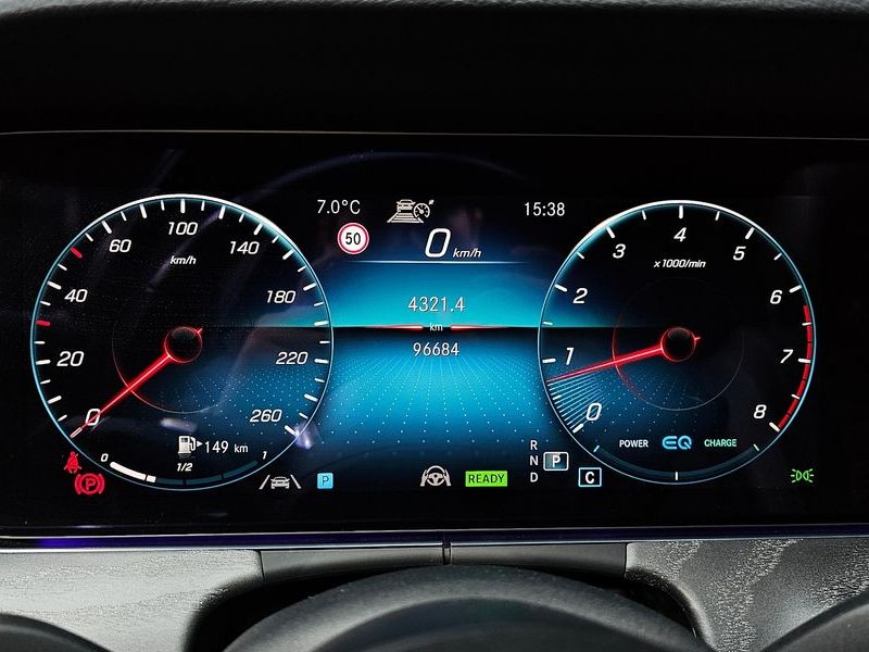 2022 Mercedes-Benz E-Class E350 4MATIC AMG Line photo 8