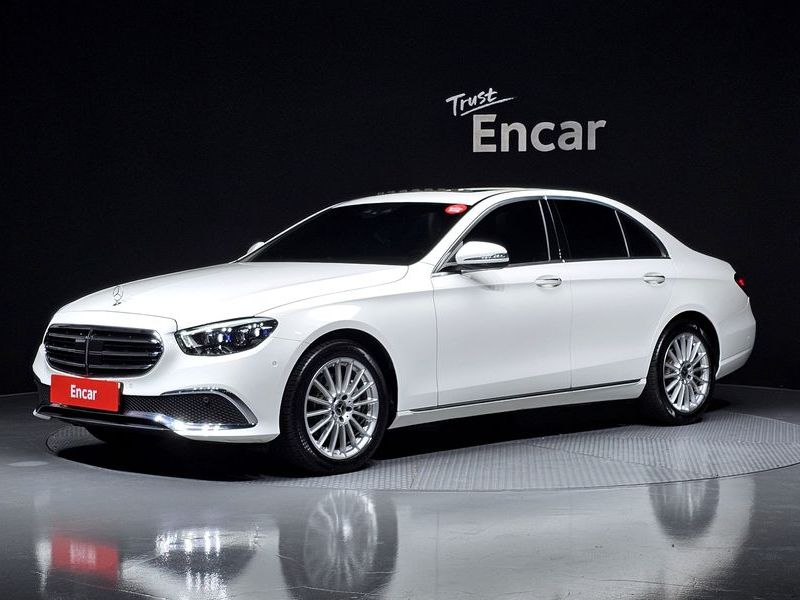 2021 Mercedes-Benz E-Class E250 Exclusive photo 1